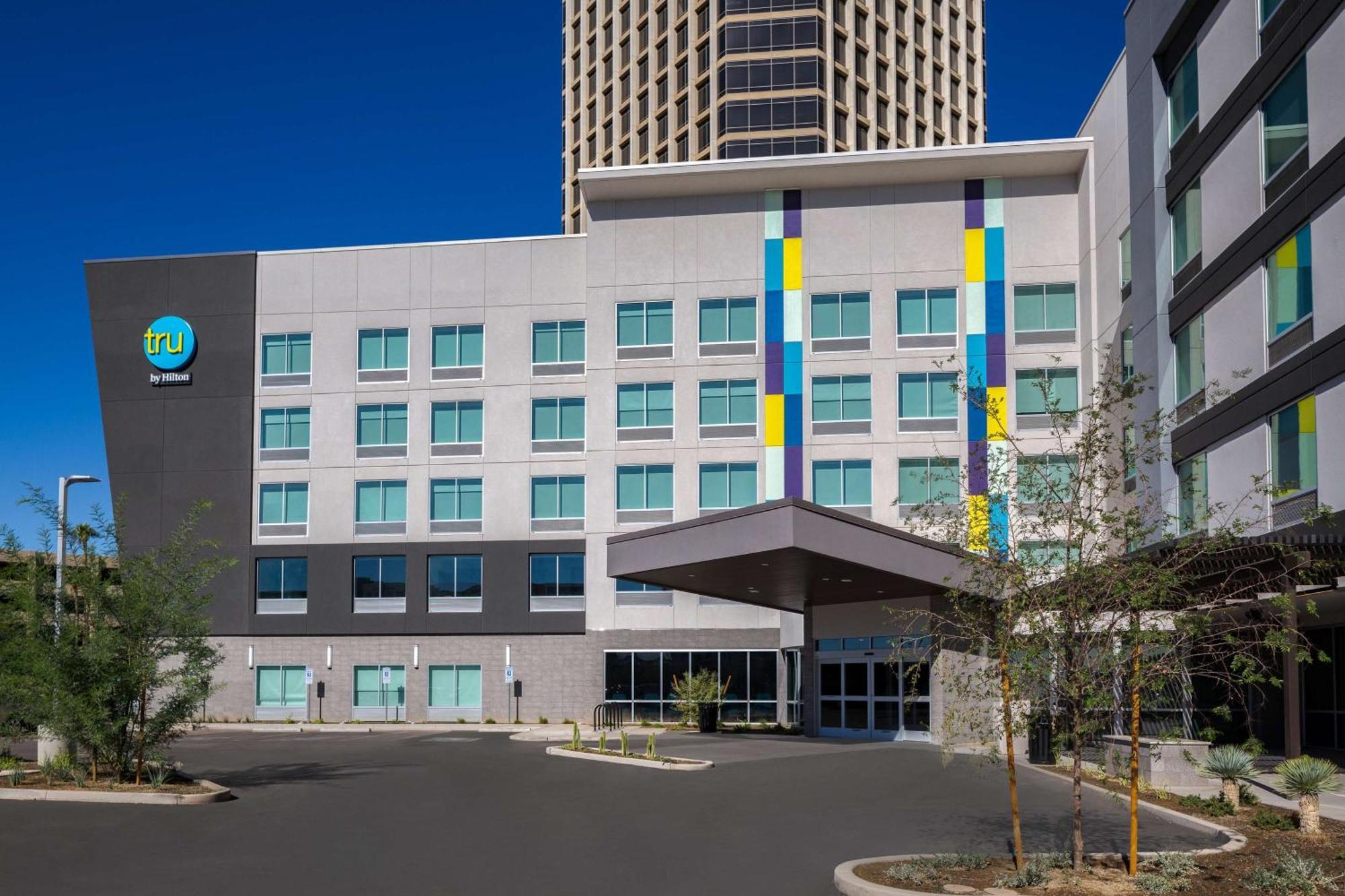 Tru By Hilton Phoenix Midtown Exterior foto